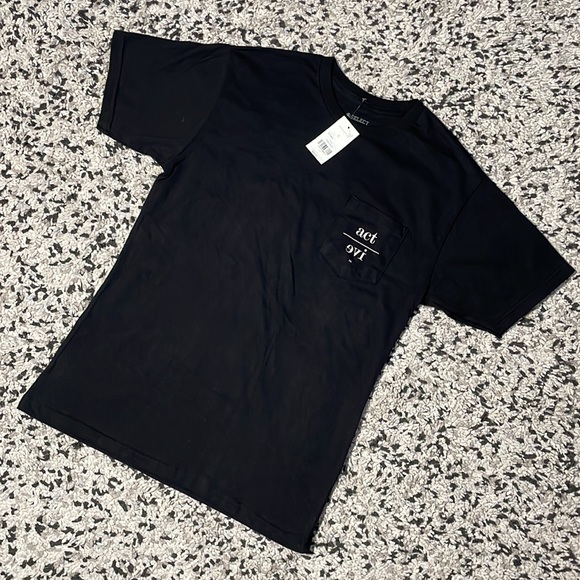 Active Ride Shop Short Sleeve Tee Shirt with Pocket —Small, Black, NWT - Picture 2 of 8